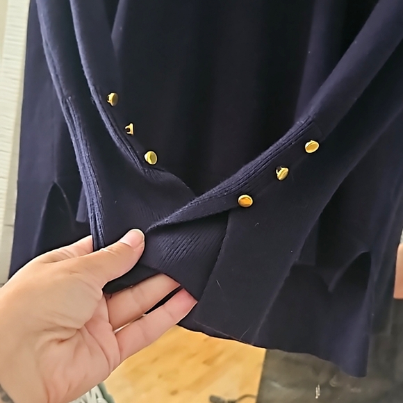 Classic Rayon blend gold buttons navy pullover sweater - Picture 2 of 7